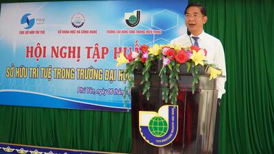 Sở Khoa học và Công nghệ Phú Yên phối hợp với Cục Sở hữu trí tuệ (Bộ Khoa học và Công nghệ) và Trường Đại học Phú Yên, Trường Cao đẳng Công Thương miền Trung tổ chức Hội nghị Tập huấn “Sở hữu trí tuệ trong trường đại học, cao đẳng”.