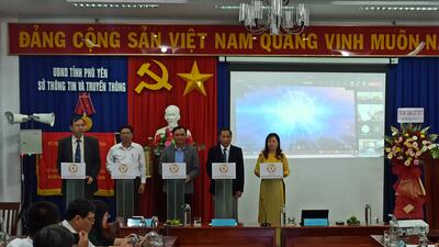 Các hình ảnh tại Lễ hưởng ứng ngày Chuyển đổi số Quốc gia 10/10 và Hội thảo giới thiệu nền tảng số phục vụ doanh nghiệp tỉnh Phú Yên