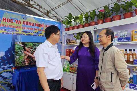 Triển lãm thành tựu kinh tế - xã hội Phú Yên năm 2025: Sản phẩm khoa học và công nghệ thu hút sự quan tâm